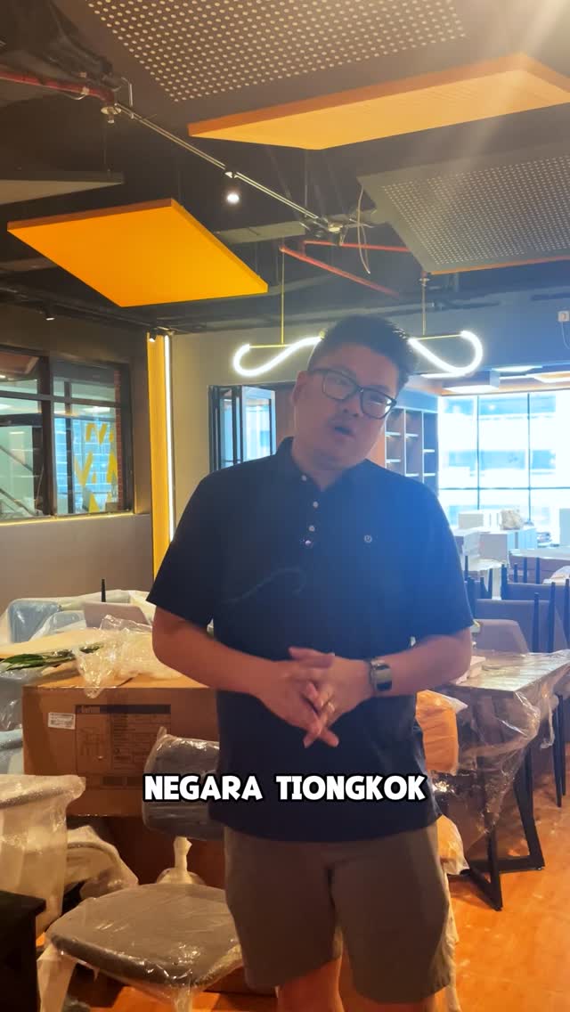 China mulai hapus jurusan kuliah… karena AI. Gelar aja nggak cukup. Yang menang bisa kerja bareng AI.